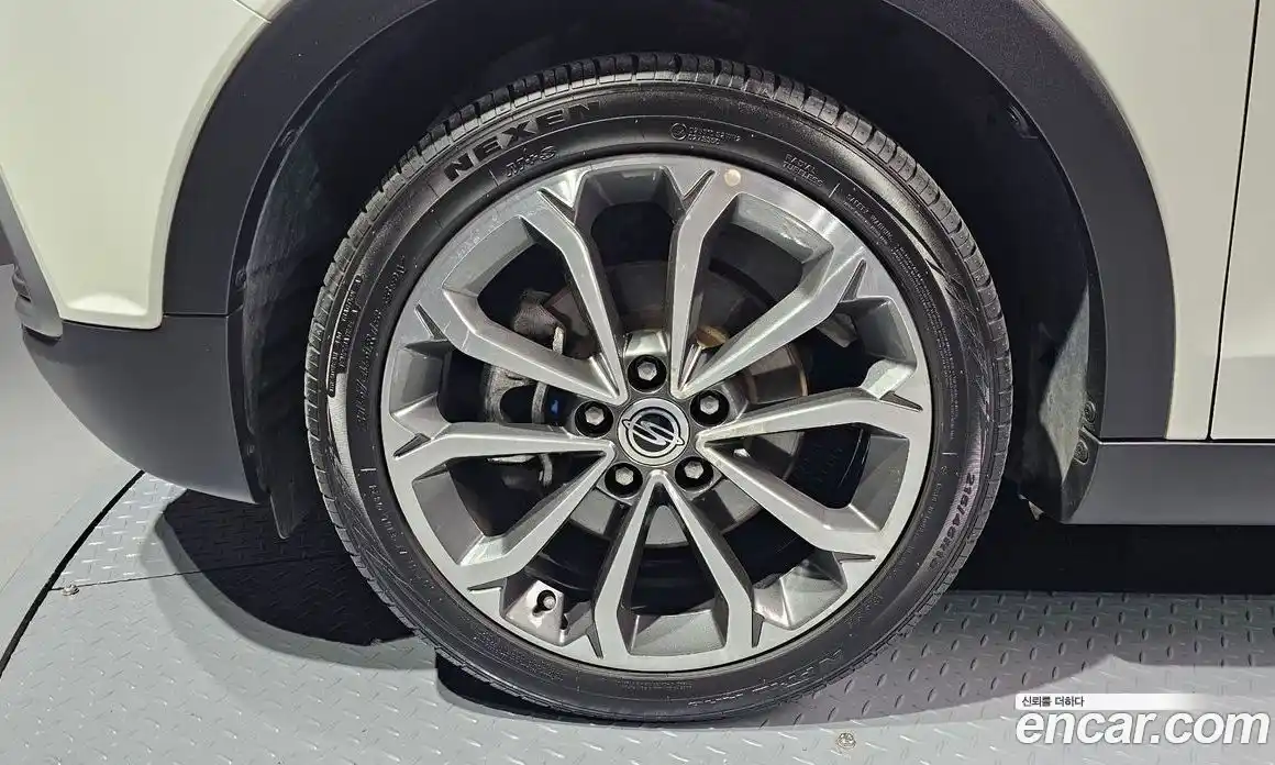 SsangYong TIBOLI 2017 1.6 гидро в Москве № 1832896, фото 5