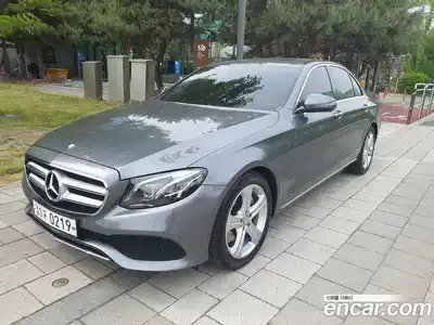 Mercedes-Benz E-Class, 2016