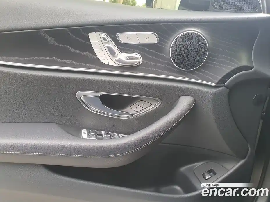 Mercedes-Benz E-Class 2016 1.9 гидро в Москве № 1835939, фото 15