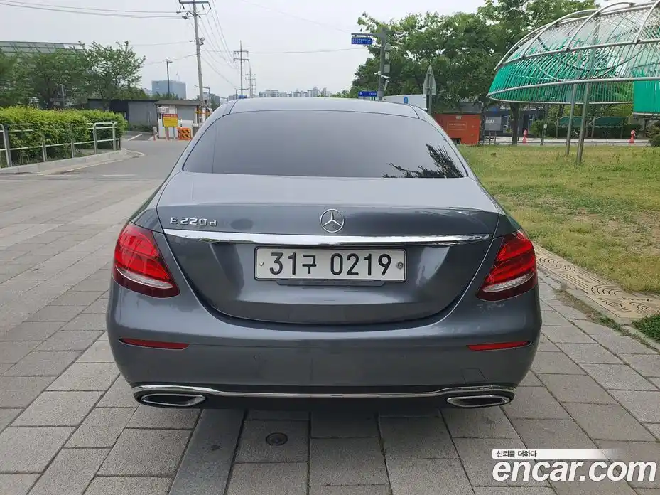 Mercedes-Benz E-Class 2016 1.9 гидро в Москве № 1835939, фото 6