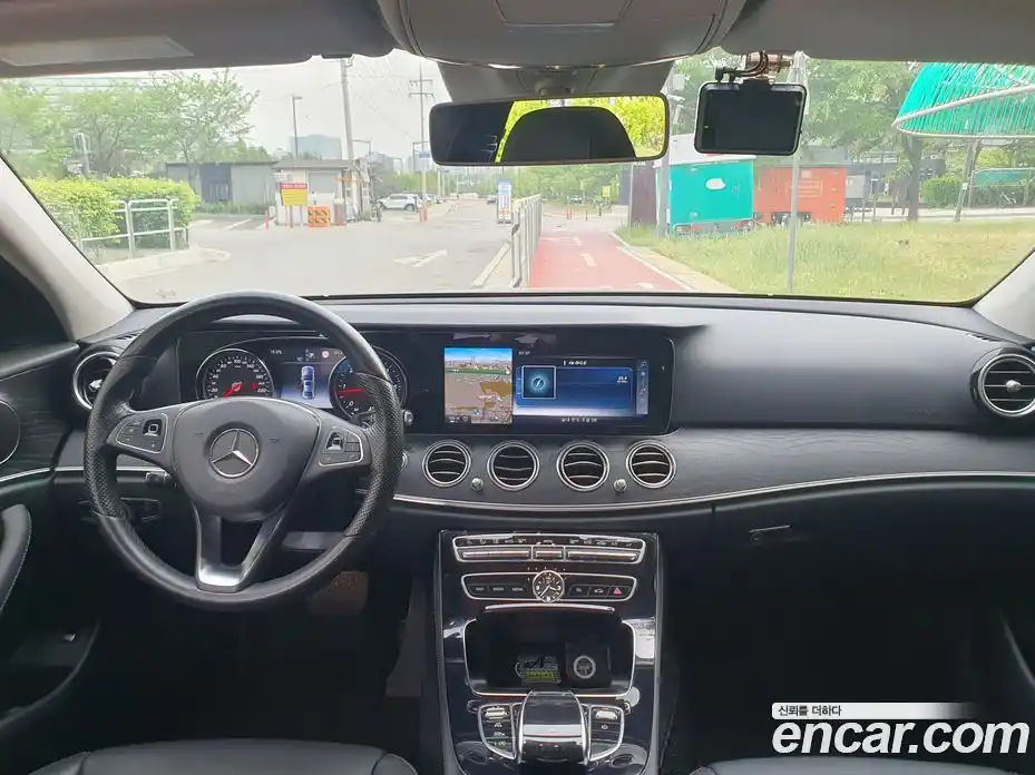 Mercedes-Benz E-Class 2016 1.9 гидро в Москве № 1835939, фото 9