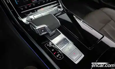 Audi A8 2021 3.0 гидро в Москве № 1836302, миниатюра 9