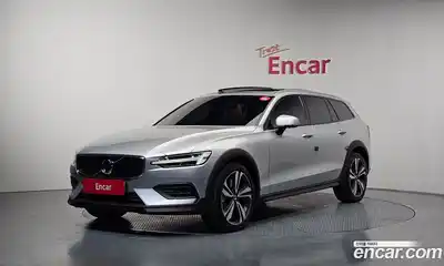 Volvo V60, 2020