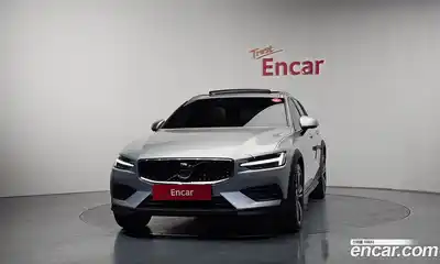Volvo V60 2020 2.0 гидро в Москве № 1836839, миниатюра 3