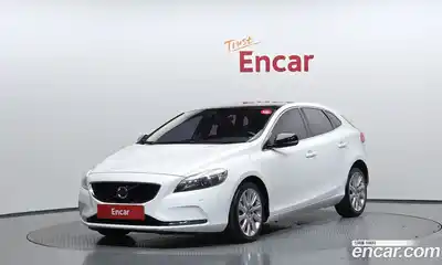 Volvo V40, 2013