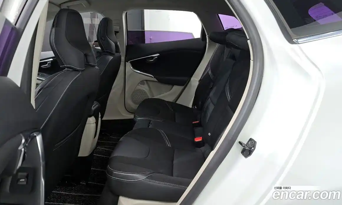 Volvo V40 2013 2.0 гидро в Москве № 1836947, фото 12