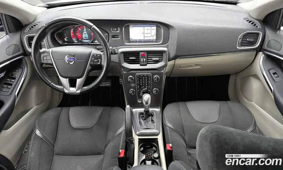 Volvo V40 2013 2.0 гидро в Москве № 1836947, фото 7
