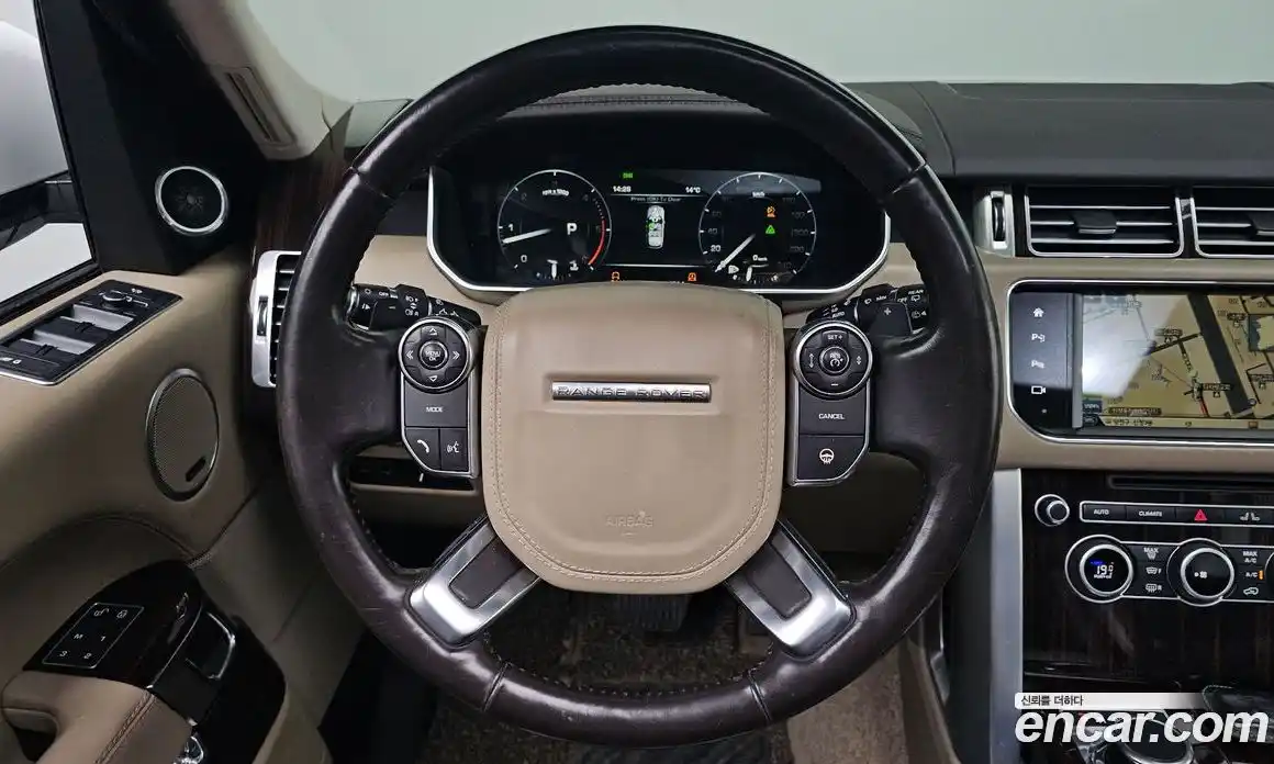 Land Rover Range-Rover 2016 4.4 гидро в Москве № 1837432, фото 14