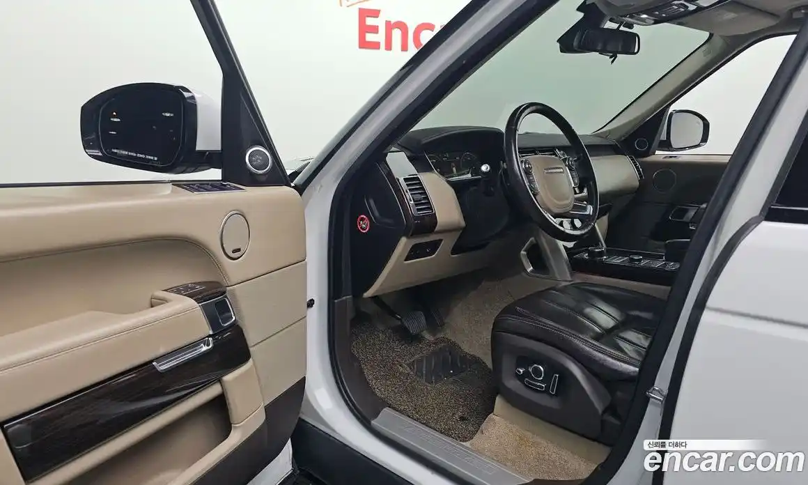 Land Rover Range-Rover 2016 4.4 гидро в Москве № 1837432, фото 10