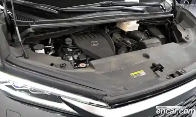 Lexus LM 2025 2.4 гидро в Москве № 1837923, миниатюра 6