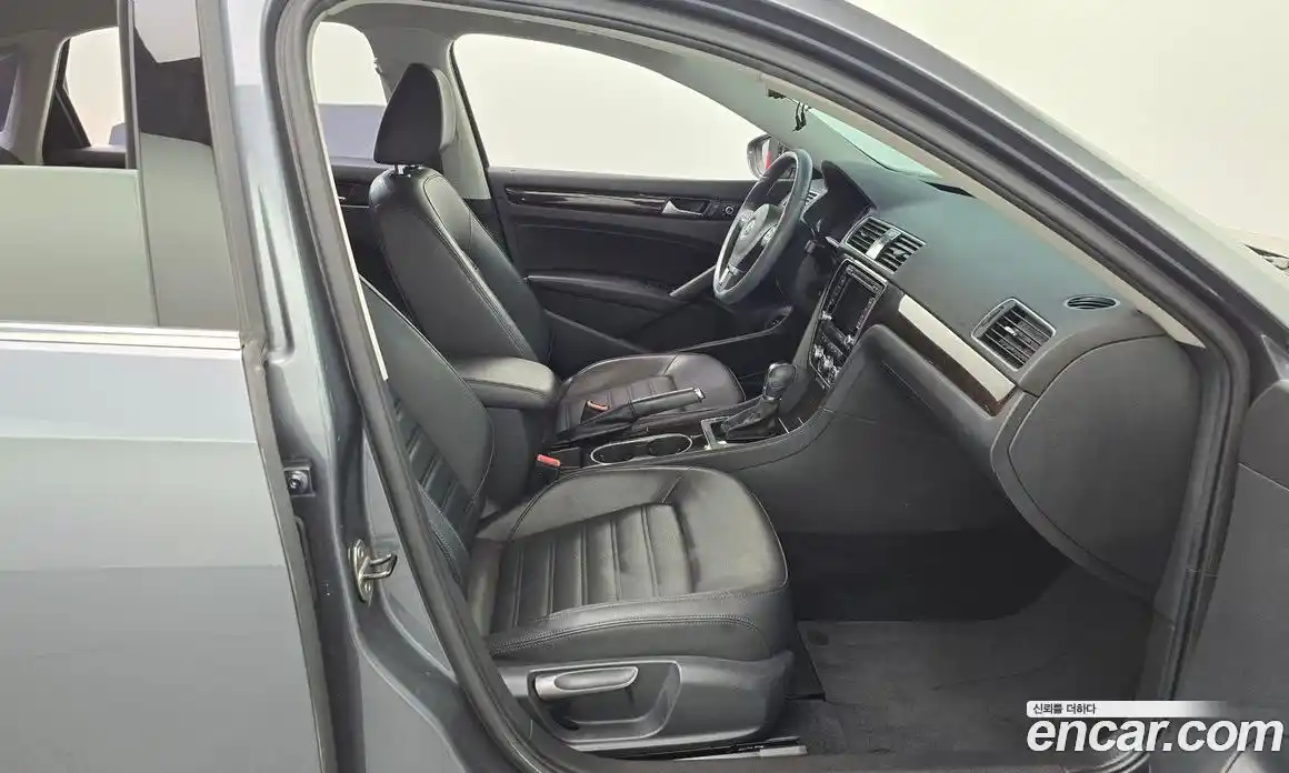 Volkswagen Passat 2014 1.8 гидро в Москве № 1838086, фото 12