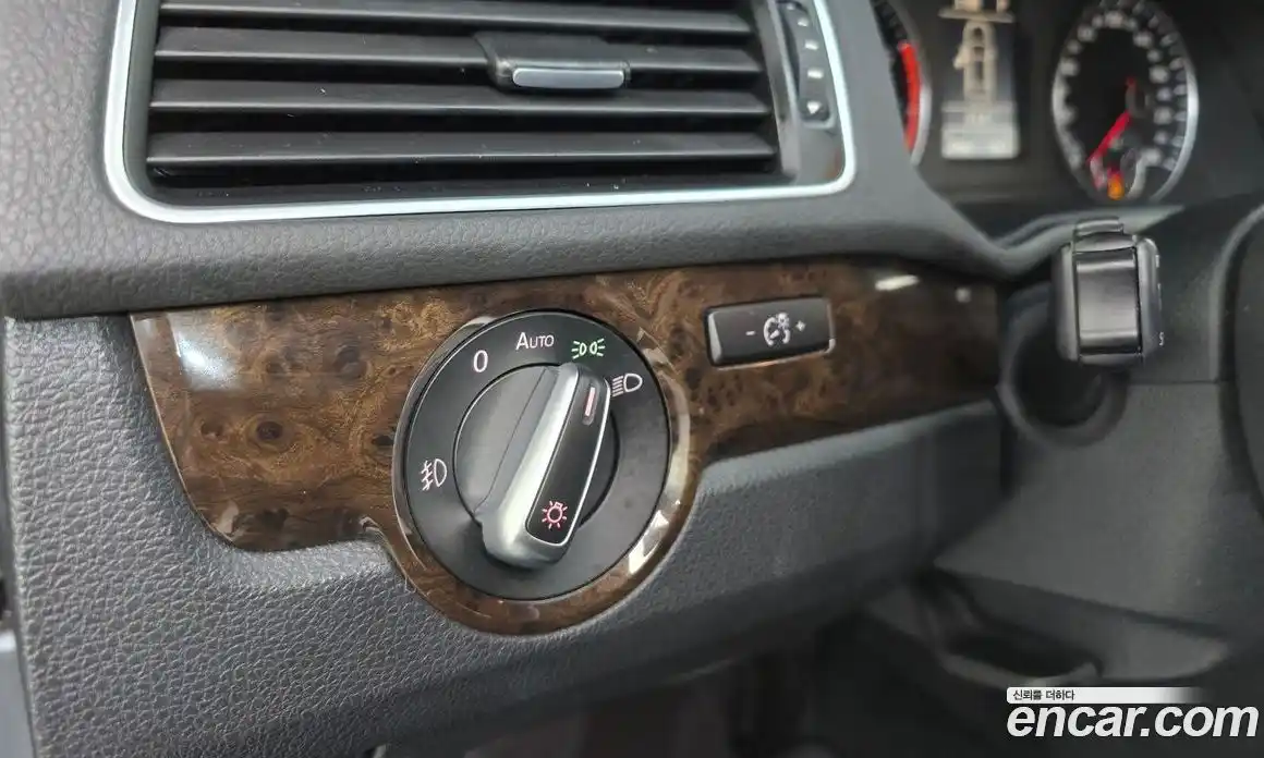 Volkswagen Passat 2014 1.8 гидро в Москве № 1838086, фото 18