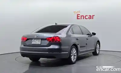 Volkswagen Passat 2014 1.8 гидро в Москве № 1838086, миниатюра 2