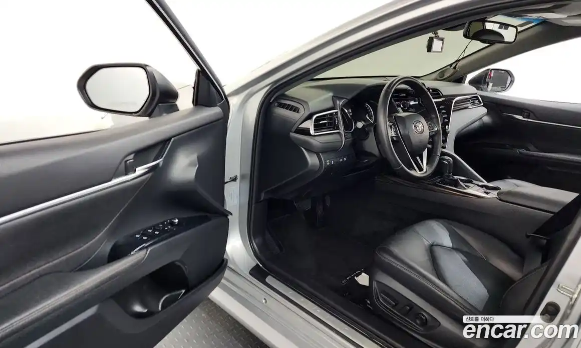Toyota Camry 2017 2.5 гидро в Москве № 1838515, фото 13