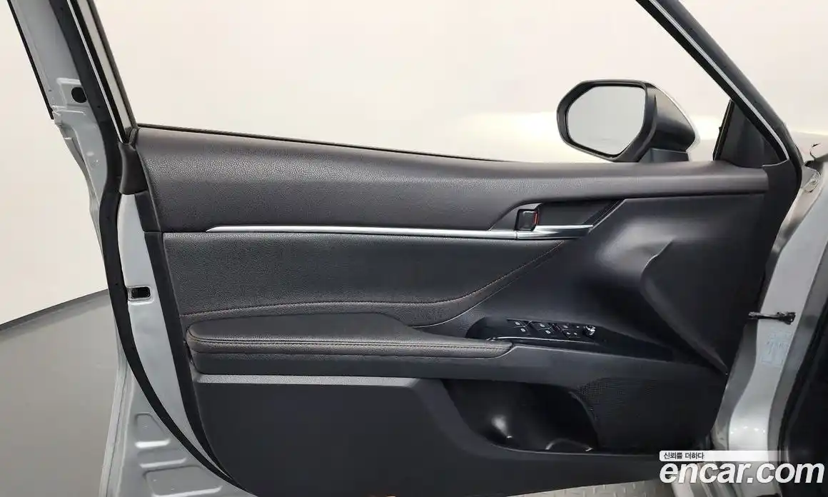 Toyota Camry 2017 2.5 гидро в Москве № 1838515, фото 14