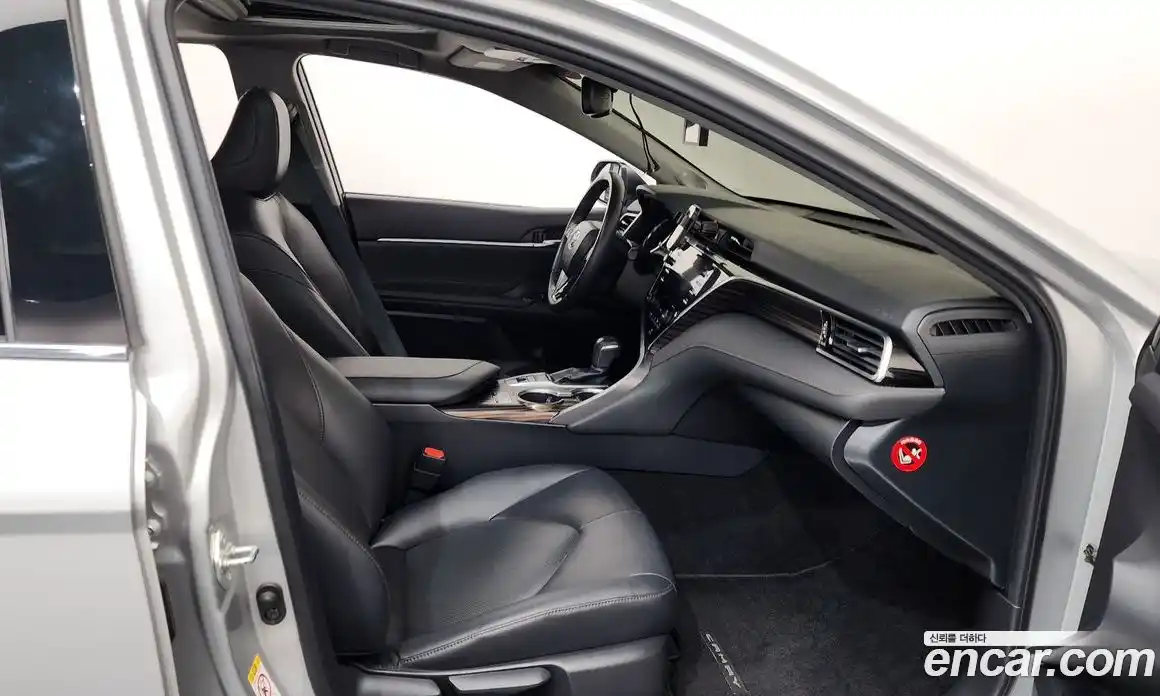 Toyota Camry 2017 2.5 гидро в Москве № 1838515, фото 16