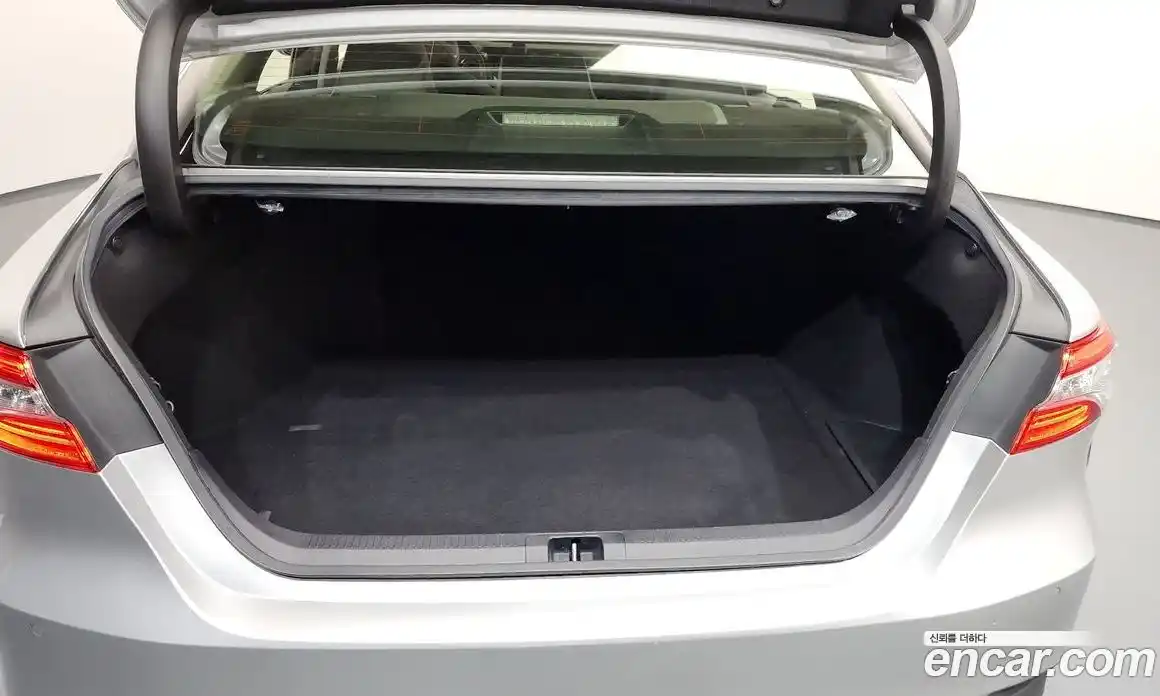 Toyota Camry 2017 2.5 гидро в Москве № 1838515, фото 26