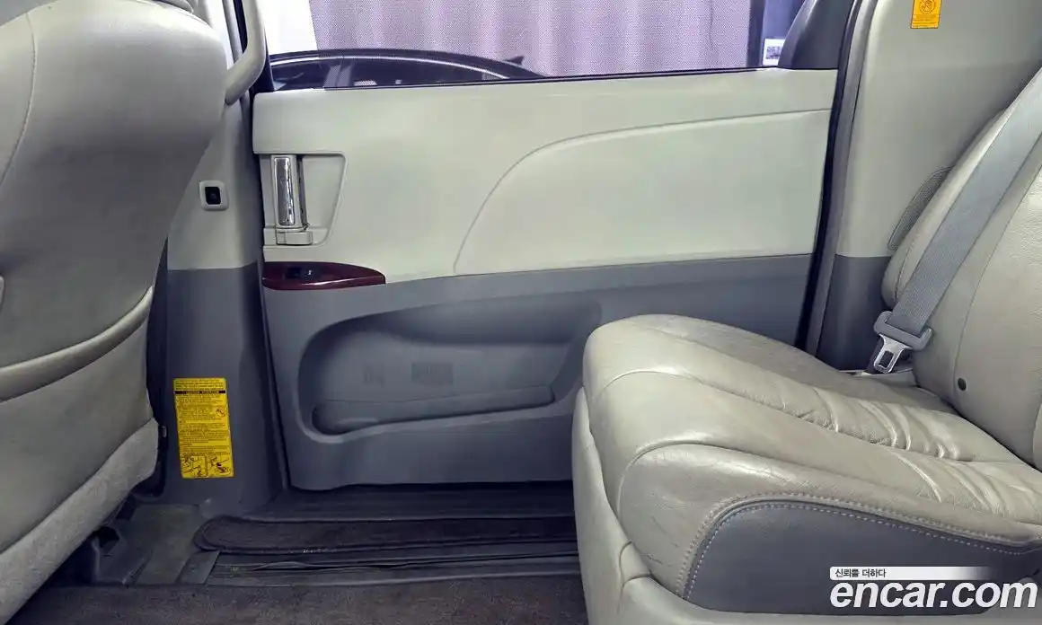 Toyota Sienna 2011 3.5 гидро в Москве № 1838518, фото 15
