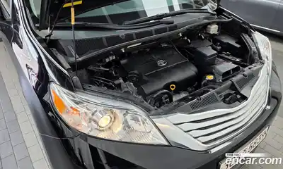 Toyota Sienna 2011 3.5 гидро в Москве № 1838518, миниатюра 6