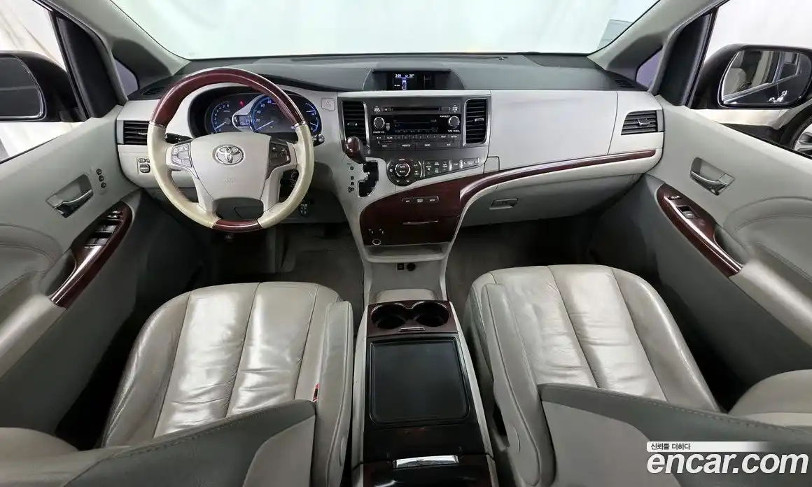 Toyota Sienna 2011 3.5 гидро в Москве № 1838518, фото 10