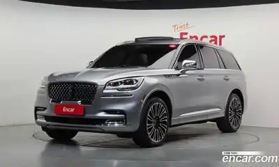 Lincoln Aviator