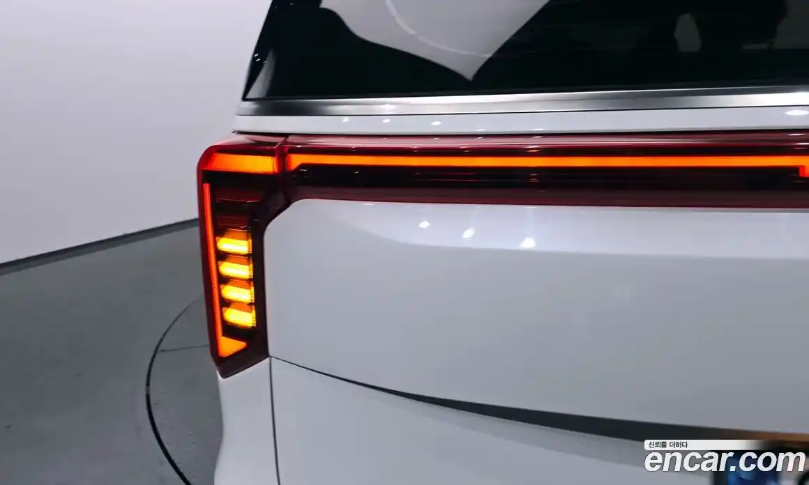 Kia Canival 2024 2.2 гидро, фото 8