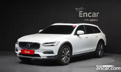 Volvo V90, 2021