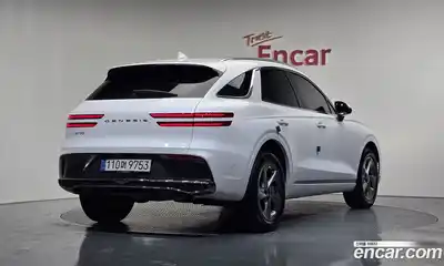 Genesis GV70 2024 2.5 гидро в Москве № 1343396, миниатюра 2