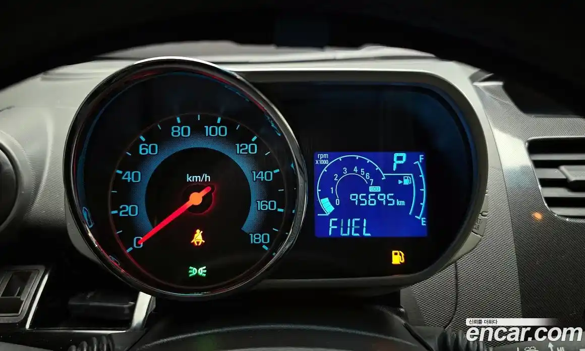 Chevrolet Spark 2015 1.0 гидро в Москве № 1345260, фото 11