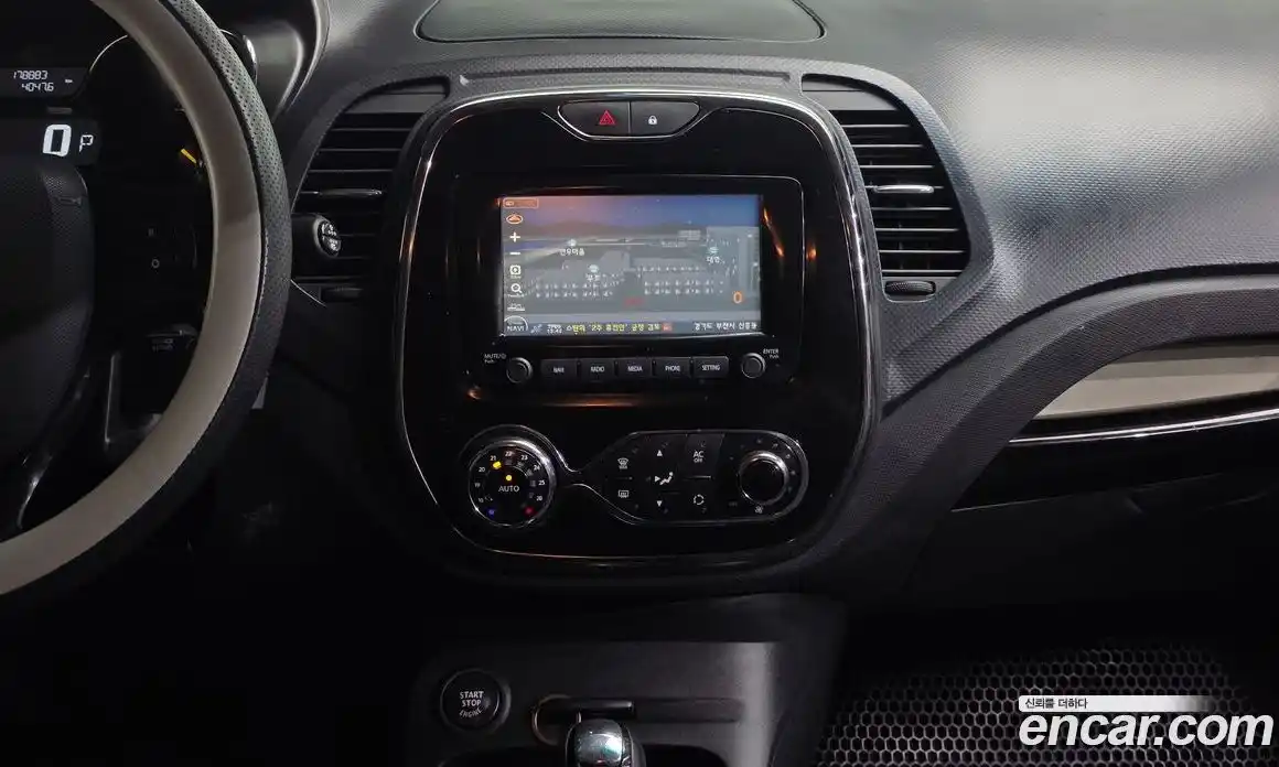 Renault QM3 2014 1.5 гидро в Москве № 1346881, фото 22