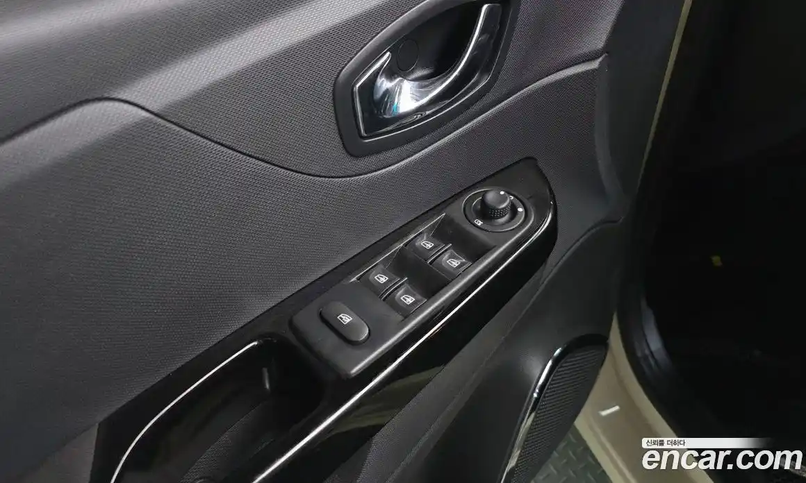 Renault QM3 2014 1.5 гидро в Москве № 1346881, фото 28