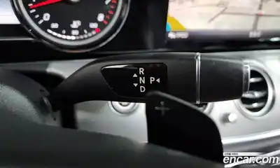 Mercedes-Benz E-Class 2019 2.0 гидро в Москве № 1348195, миниатюра 12