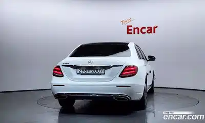 Mercedes-Benz E-Class 2019 2.0 гидро в Москве № 1348195, миниатюра 4