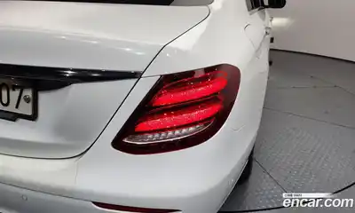 Mercedes-Benz E-Class 2019 2.0 гидро в Москве № 1348195, миниатюра 9