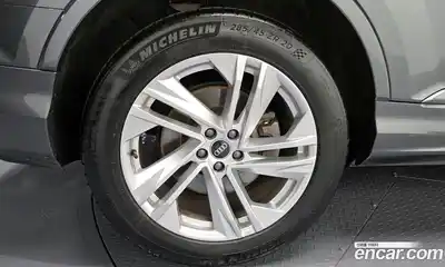 Audi Q7 2021 3.0 гидро в Москве № 1348406, миниатюра 5