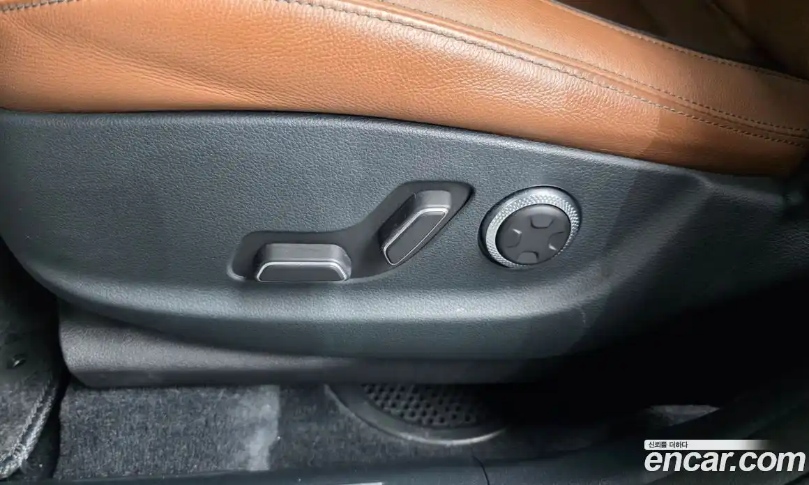 Genesis GV70 2022 2.5 гидро в Москве № 1399616, фото 37