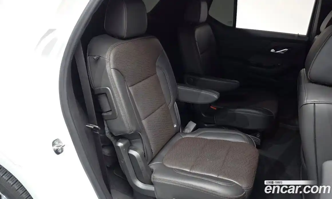Chevrolet Traverse 2023 3.6 гидро в Москве № 1400934, фото 17