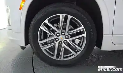 Chevrolet Traverse 2023 3.6 гидро в Москве № 1400934, миниатюра 5