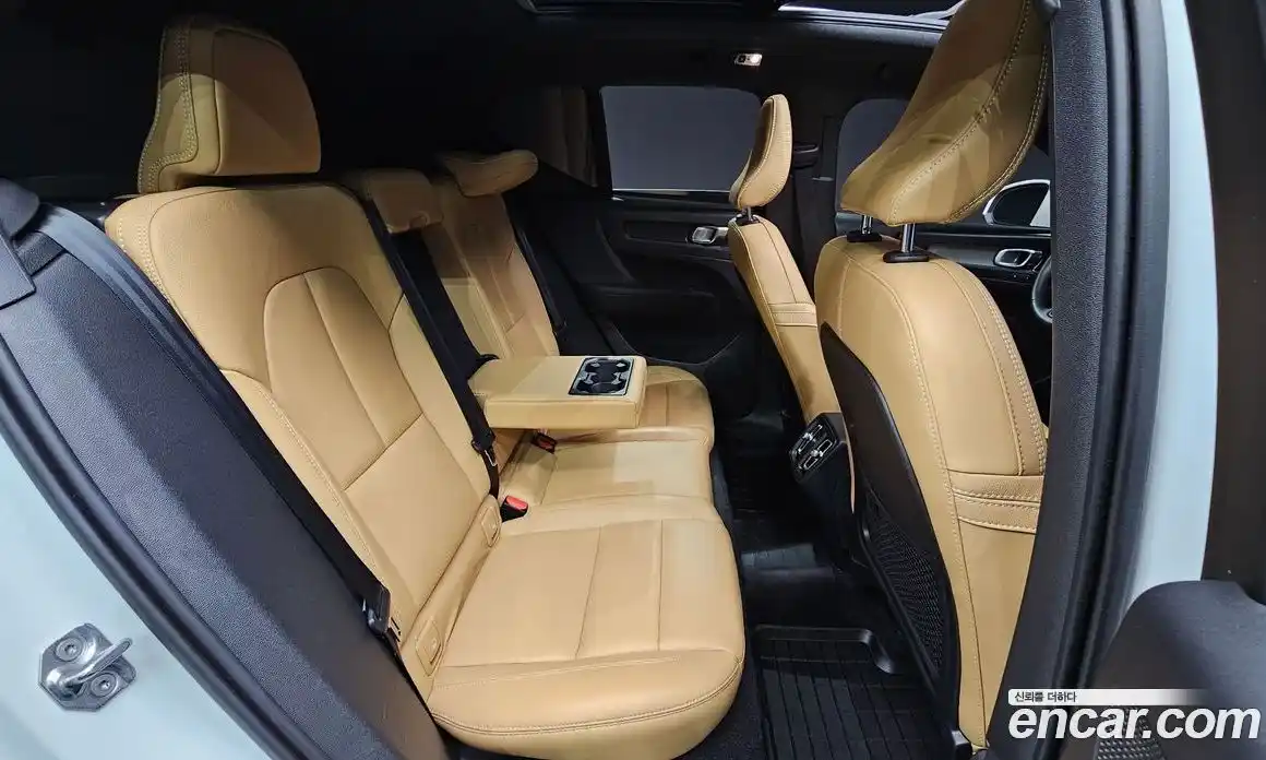 Volvo XC40 2021 2.0 гидро в Москве № 1404670, фото 24