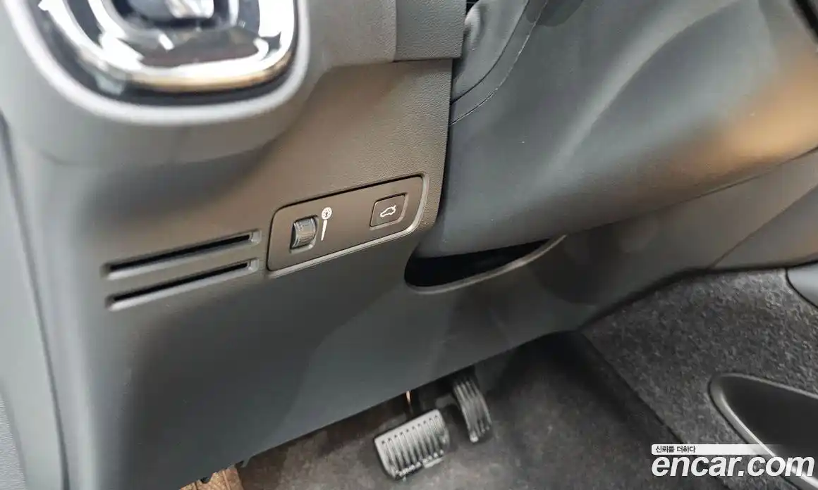 Volvo XC40 2021 2.0 гидро в Москве № 1404670, фото 29