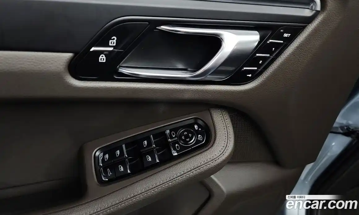 Porsche Macan 2021 2.0 гидро в Москве № 1404974, фото 33