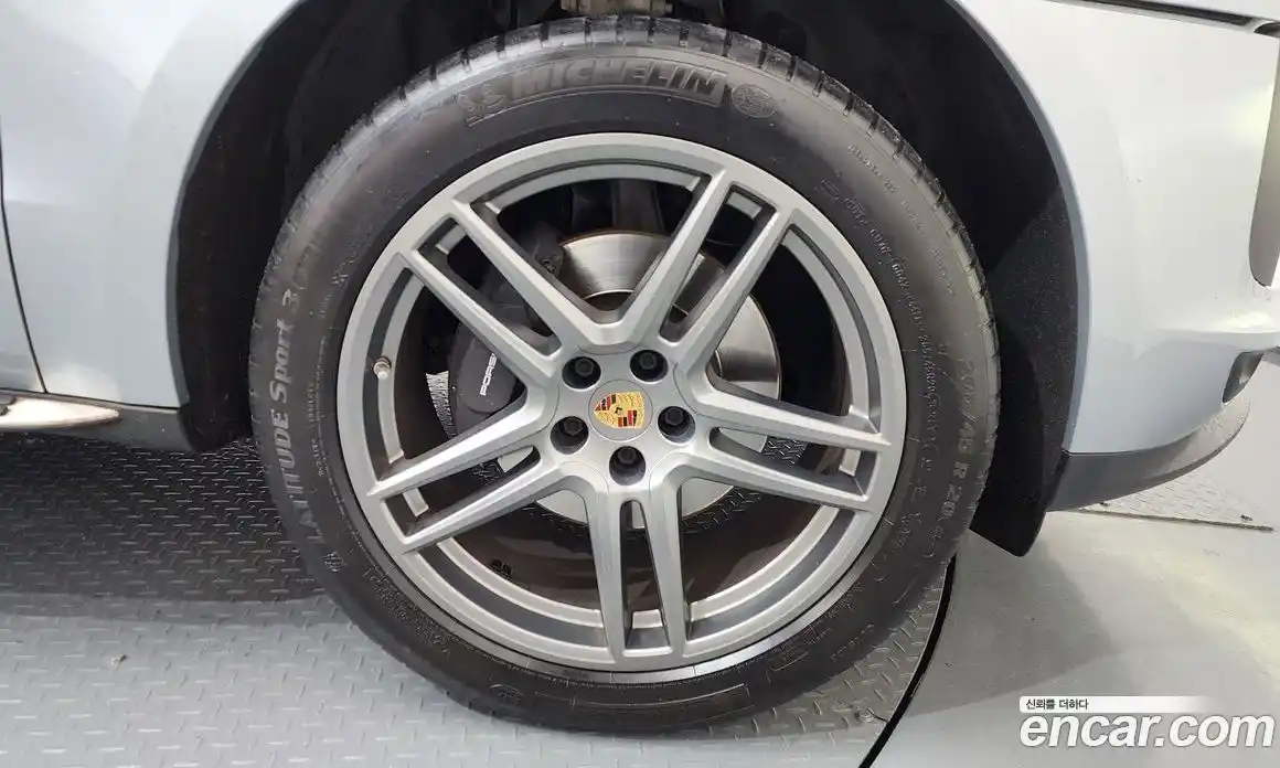 Porsche Macan 2021 2.0 гидро в Москве № 1404974, фото 7