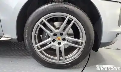 Porsche Macan 2021 2.0 гидро в Москве № 1404974, миниатюра 7