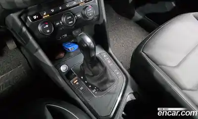 Volkswagen Tiguan 2020 2.0 гидро в Москве № 1405511, миниатюра 12