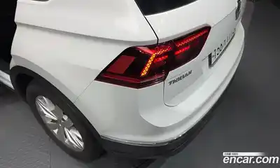 Volkswagen Tiguan 2020 2.0 гидро в Москве № 1405511, миниатюра 9