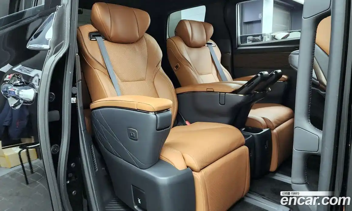 Toyota Alphard 2025 2.5 гидро в Москве № 1405966, фото 17