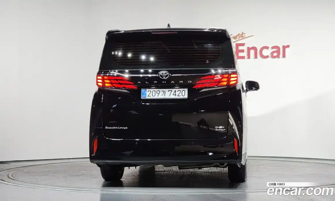 Toyota Alphard 2025 2.5 гидро в Москве № 1405966, фото 3