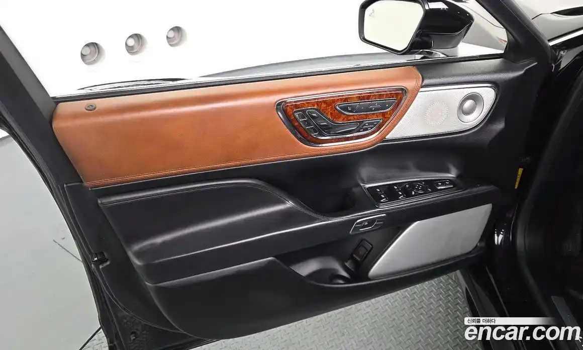 Lincoln Continental 2017 3.0 гидро, фото 14