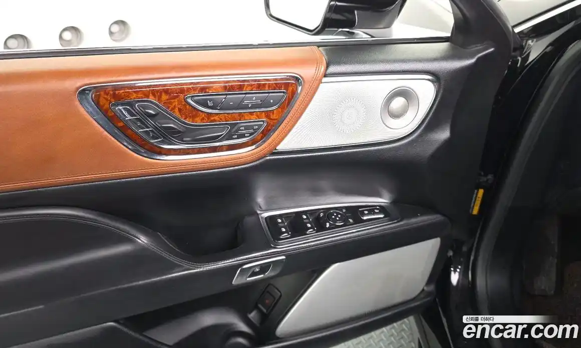 Lincoln Continental 2017 3.0 гидро, фото 34
