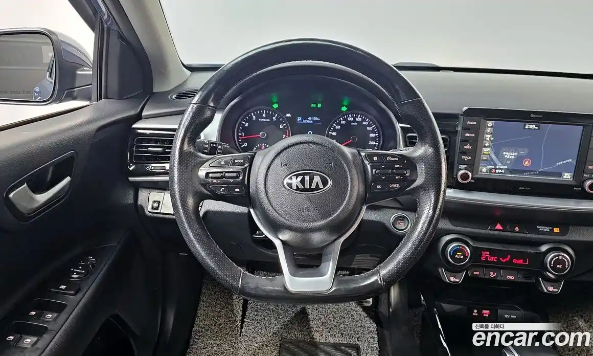 Kia Stonic 2019 1.4 гидро в Москве № 1418324, фото 19
